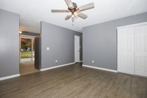 Tiny photo for 1006 E Empire Street, Bloomington, IL 61701 (MLS # 12501772)