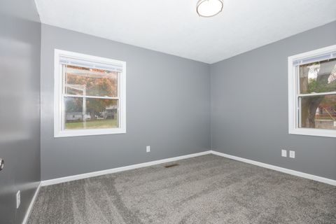 Tiny photo for 1006 E Empire Street, Bloomington, IL 61701 (MLS # 12501772)