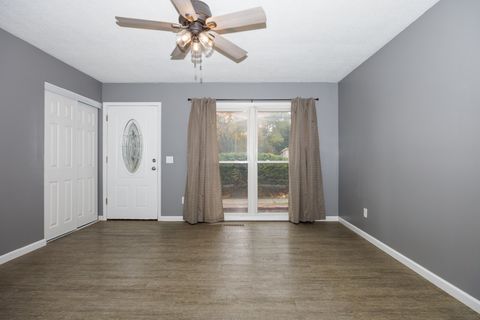 Tiny photo for 1006 E Empire Street, Bloomington, IL 61701 (MLS # 12501772)