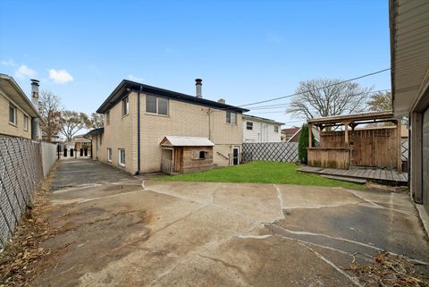 Tiny photo for 392 Greenbay Avenue, Calumet City, IL 60409 (MLS # 12520855)