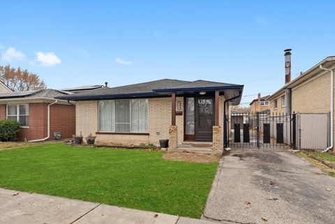 Photo of 392 Greenbay Avenue, Calumet City, IL 60409 (MLS # 12520855)