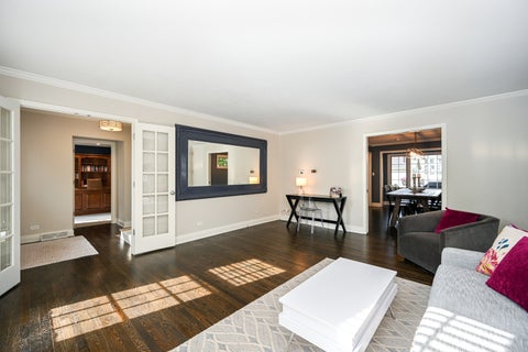 Tiny photo for 180 Cranston Court, Glen Ellyn, IL 60137 (MLS # 12797208)