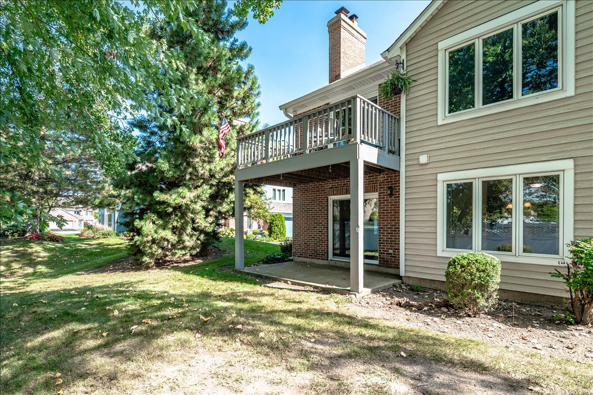 Arlington Heights, Illinois 60004, United States, 2 Bedrooms Bedrooms, ,2 BathroomsBathrooms,Residential,Active,214233