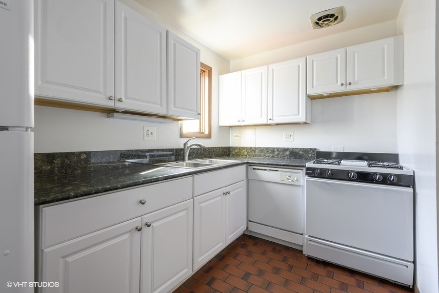 1255 W Belden Avenue 1B