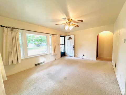 Tiny photo for 506 N Willis Avenue, Champaign, IL 61821 (MLS # 12487195)