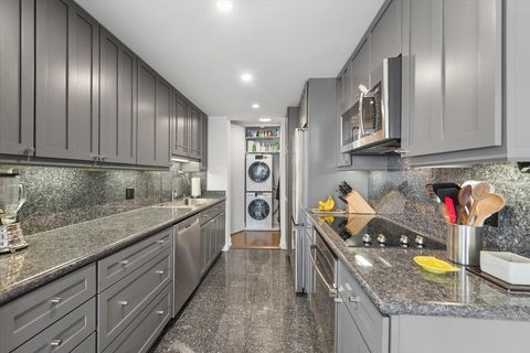Tiny photo for 4170 N Marine Drive #10E, Chicago, IL 60613 (MLS # 12639010)