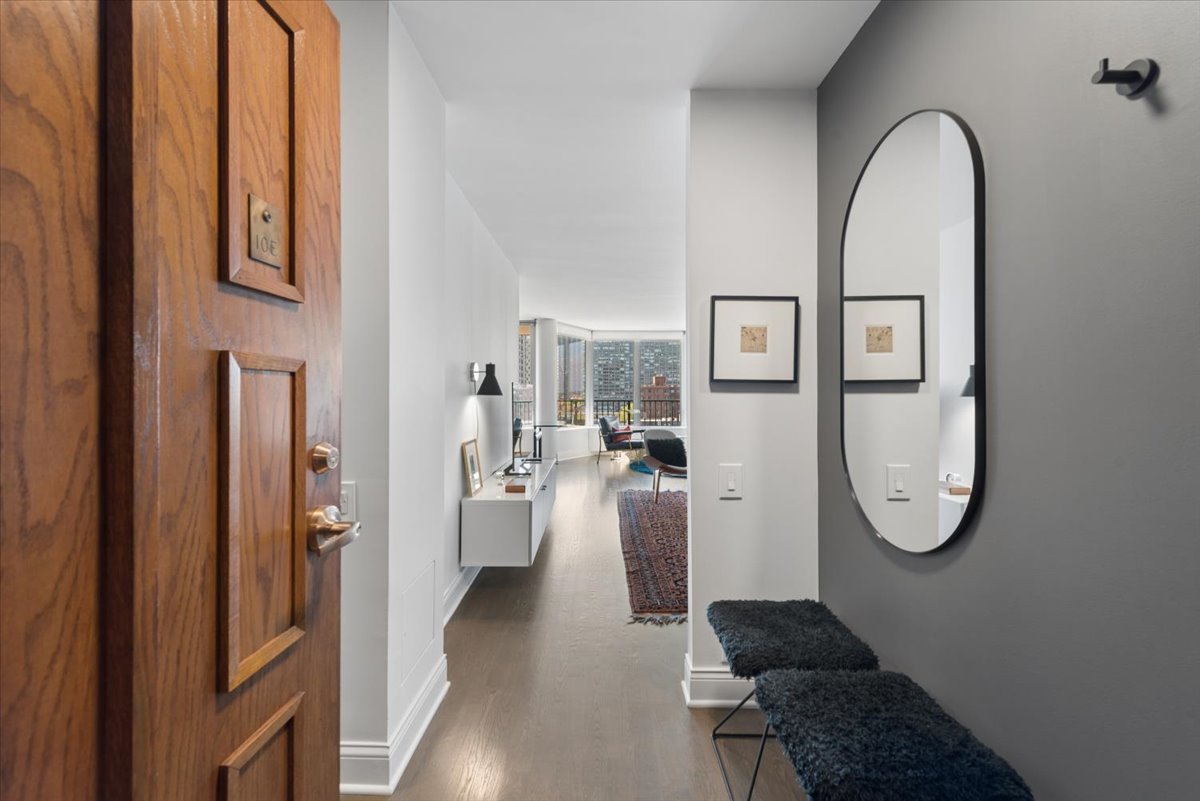 4170 N Marine Drive 10E