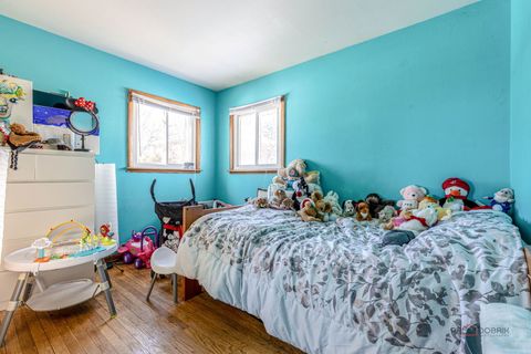 Tiny photo for 908 E Central Road, Mount Prospect, IL 60056 (MLS # 12557433)