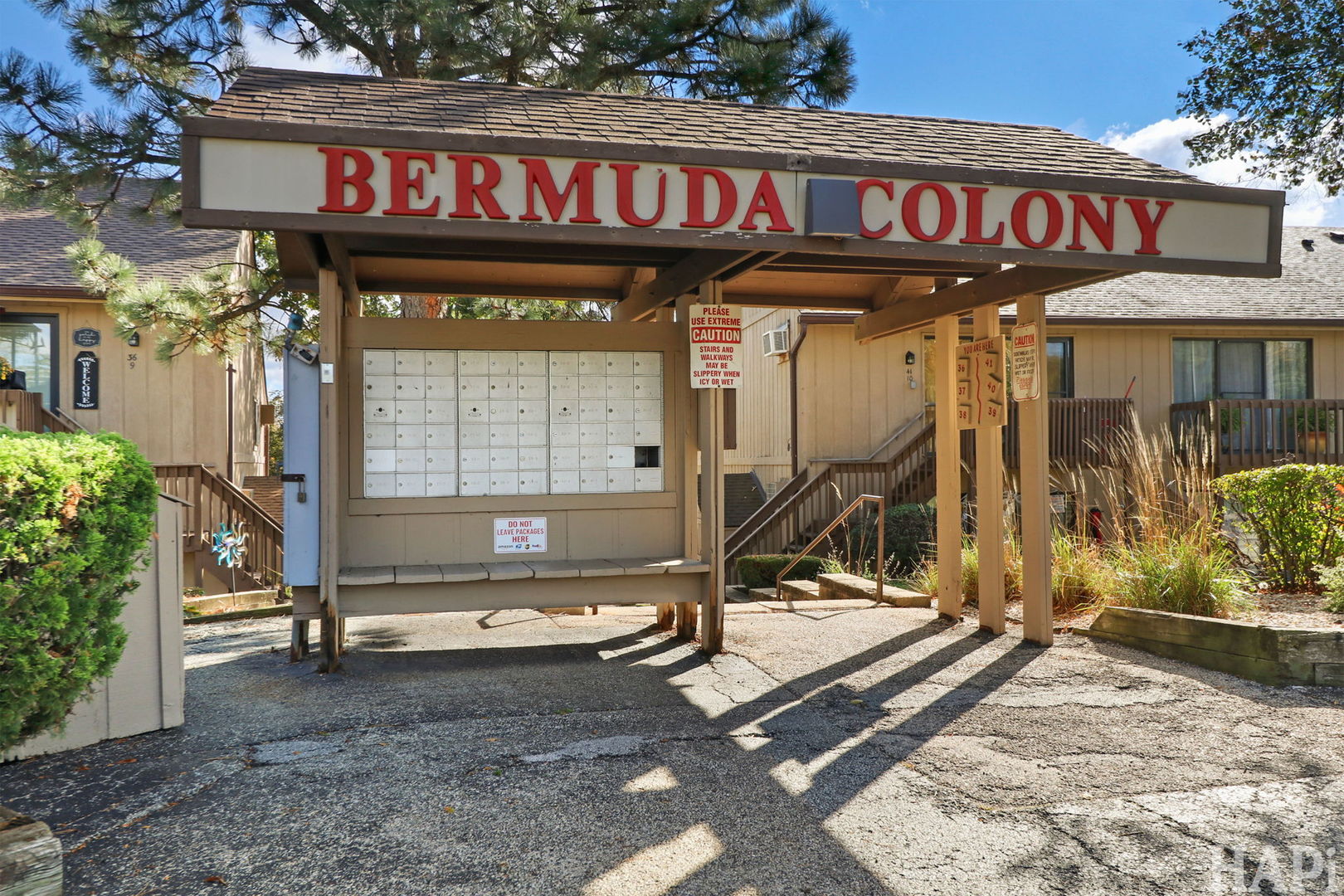40 Bermuda Colony 2