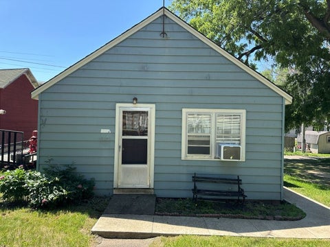 Tiny photo for 809 11th Street, De Witt, IA 52472 (MLS # 12675157)