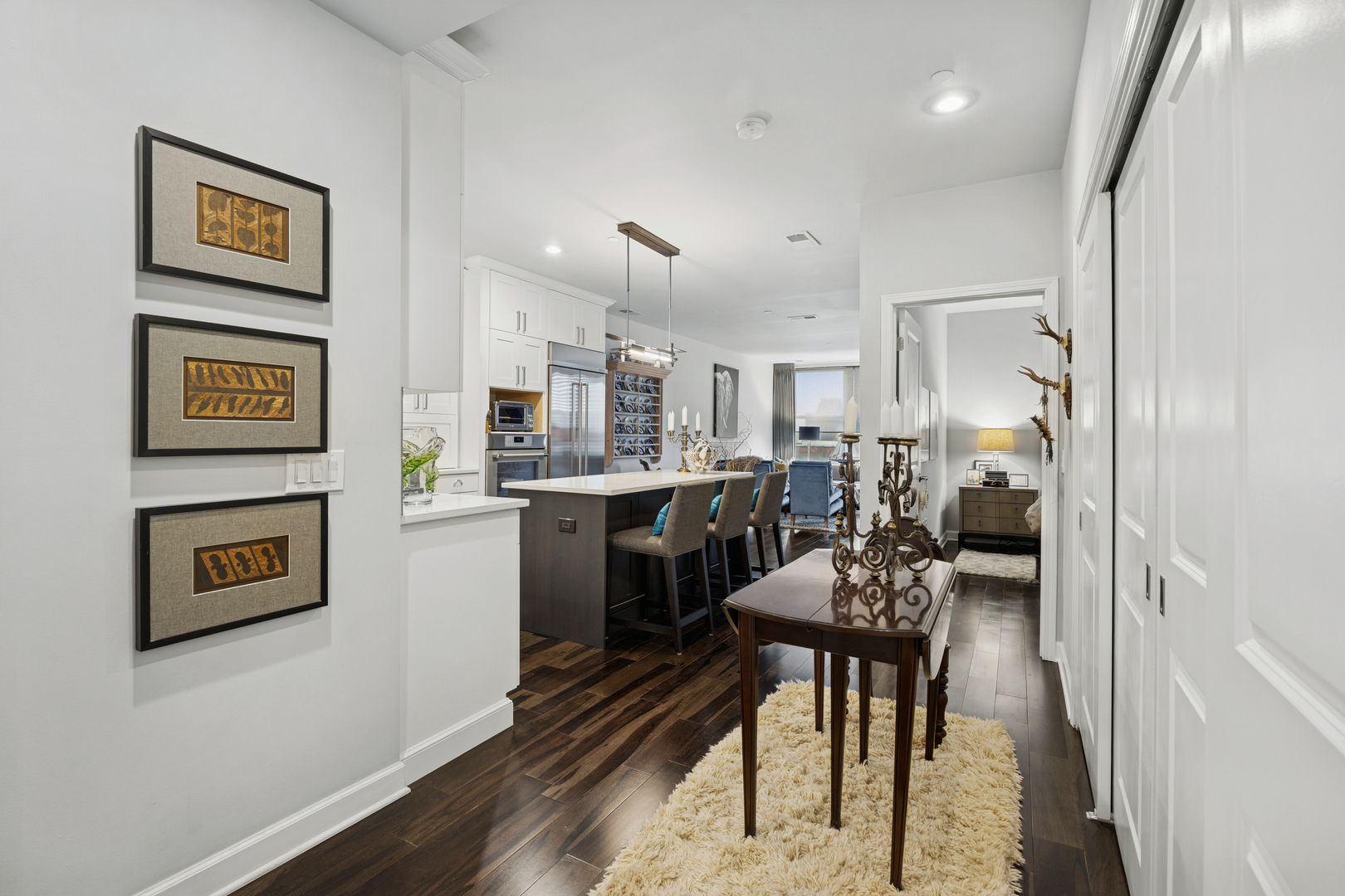 1124 Lake Street 511