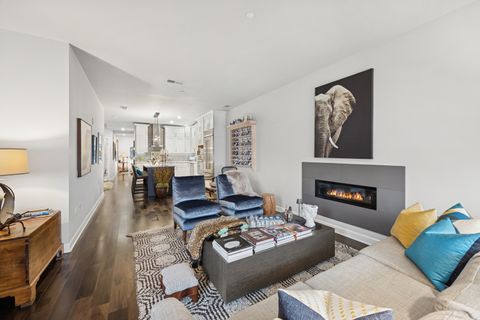 Tiny photo for 1124 Lake Street #511, Oak Park, IL 60301 (MLS # 12478927)