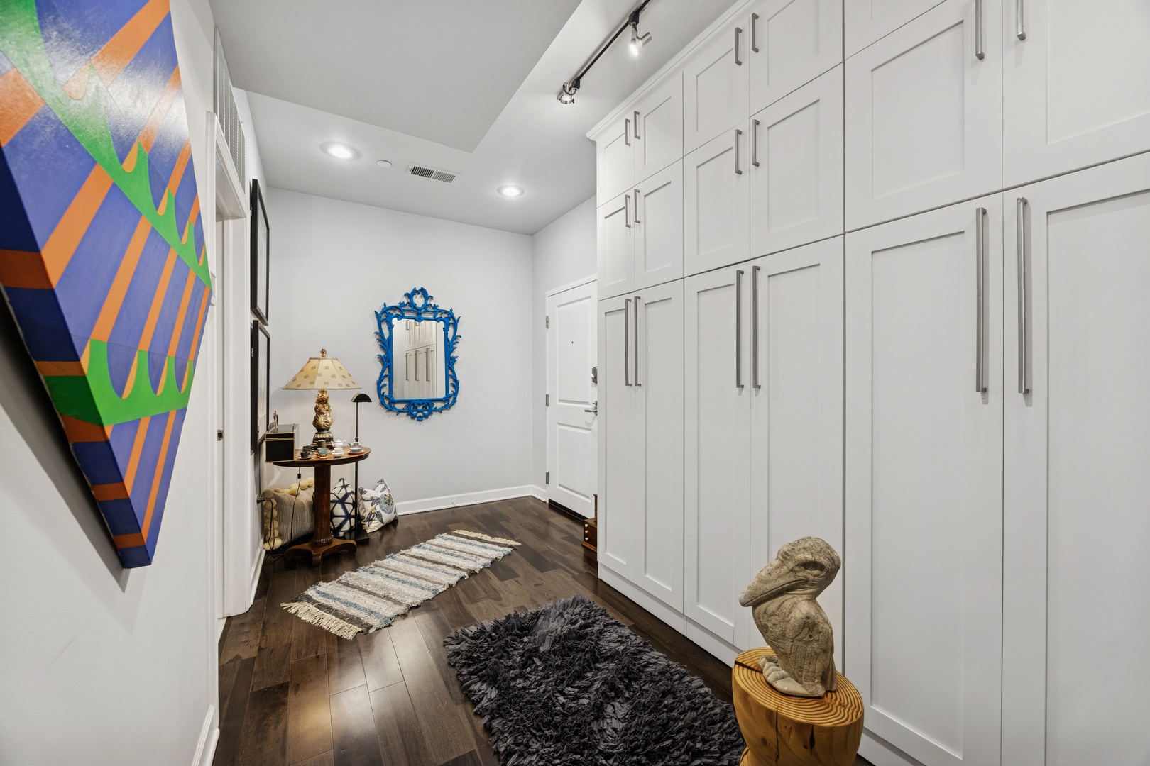 1124 Lake Street 511