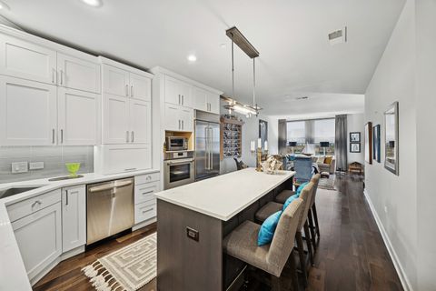 Tiny photo for 1124 Lake Street #511, Oak Park, IL 60301 (MLS # 12478927)