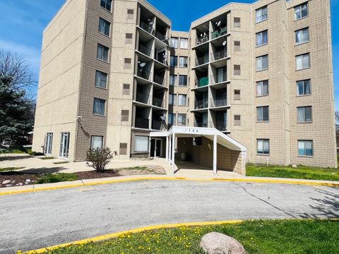 Photo of 1750 N Marywood Avenue #513, Aurora, IL 60505 (MLS # 12615300)