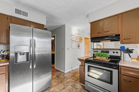 Tiny photo for 913 E 1st Street, Gibson City, IL 60936 (MLS # 12566431)