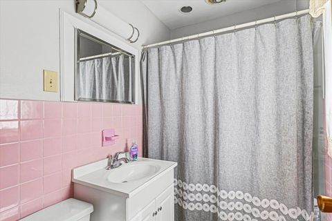 Tiny photo for 913 E 1st Street, Gibson City, IL 60936 (MLS # 12566431)