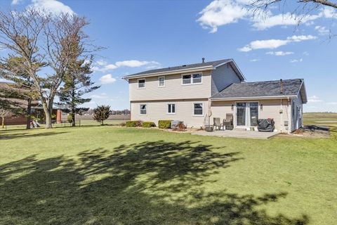 Tiny photo for 913 E 1st Street, Gibson City, IL 60936 (MLS # 12566431)