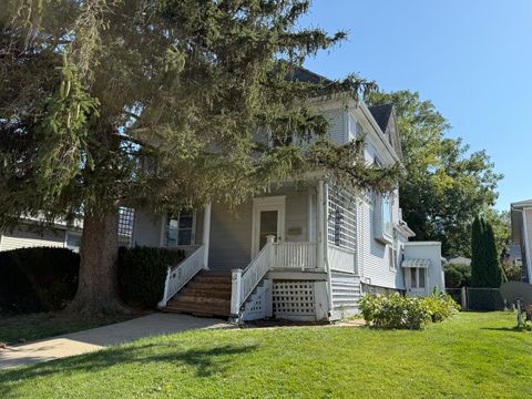 412 W Elm Street Sycamore IL 60178