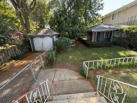 Tiny photo for 412 W Elm Street, Sycamore, IL 60178 (MLS # 12454762)