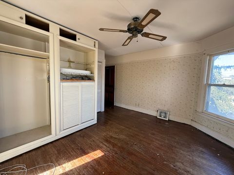 Tiny photo for 412 W Elm Street, Sycamore, IL 60178 (MLS # 12454762)