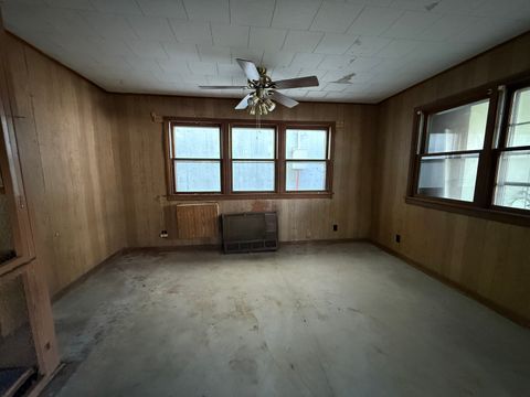 Tiny photo for 412 W Elm Street, Sycamore, IL 60178 (MLS # 12454762)