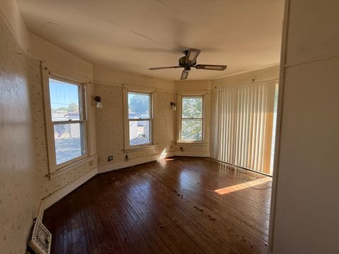 Tiny photo for 412 W Elm Street, Sycamore, IL 60178 (MLS # 12454762)