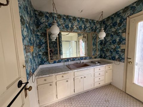 Tiny photo for 412 W Elm Street, Sycamore, IL 60178 (MLS # 12454762)