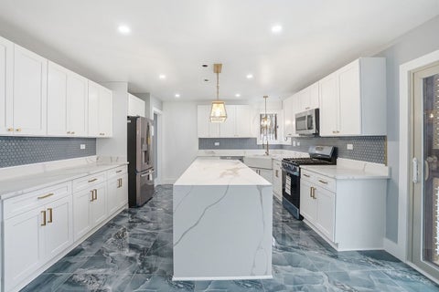 Tiny photo for 14315 S Manistee Avenue, Burnham, IL 60633 (MLS # 12744903)