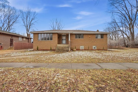 Photo of 14315 S Manistee Avenue, Burnham, IL 60633 (MLS # 12744903)