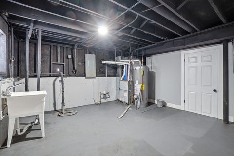 Tiny photo for 14315 S Manistee Avenue, Burnham, IL 60633 (MLS # 12744903)