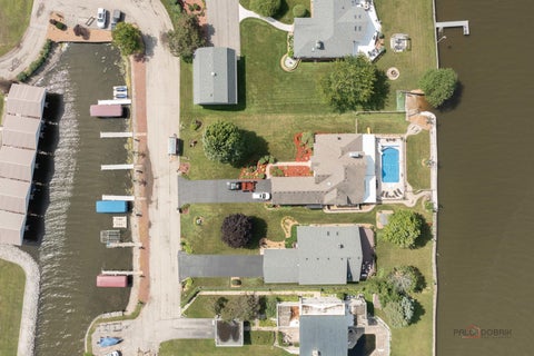 Tiny photo for 37292 N Stanton Point Road, Ingleside, IL 60041 (MLS # 12688054)