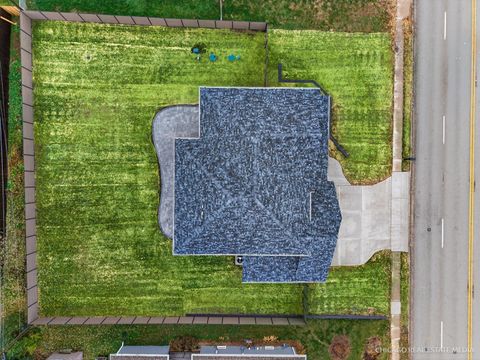 Tiny photo for 6090 Belmont Road, Downers Grove, IL 60516 (MLS # 12542019)