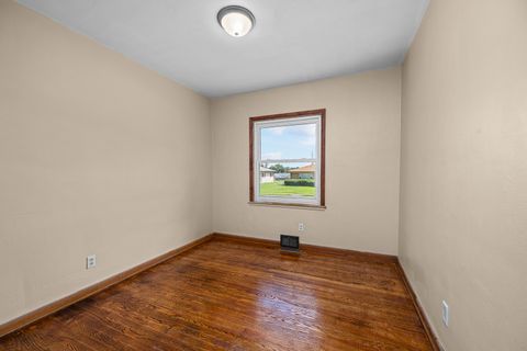 Tiny photo for 1902 W 38th Street, Davenport, IA 52806 (MLS # 12712199)