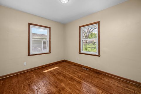 Tiny photo for 1902 W 38th Street, Davenport, IA 52806 (MLS # 12712199)