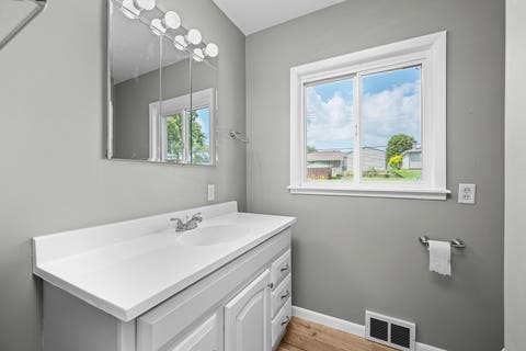 Tiny photo for 1902 W 38th Street, Davenport, IA 52806 (MLS # 12712199)