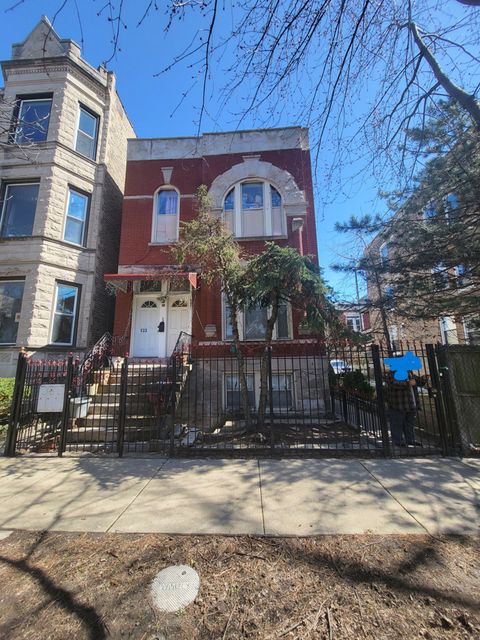 1331 N Campbell Avenue Chicago IL 60622