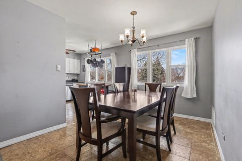 Tiny photo for 945 Surrey Court, Joliet, IL 60431 (MLS # 12591489)