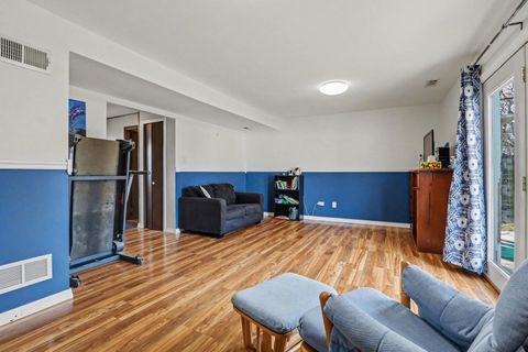 Tiny photo for 945 Surrey Court, Joliet, IL 60431 (MLS # 12591489)