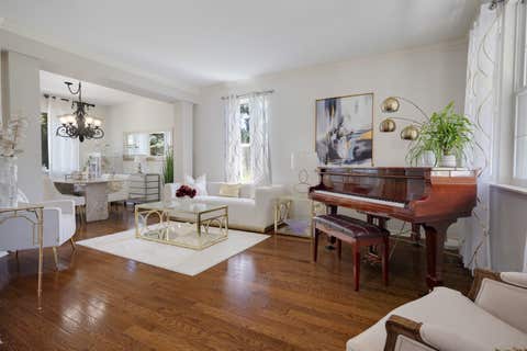 Tiny photo for 5 Vernon Court, South Elgin, IL 60177 (MLS # 12685296)