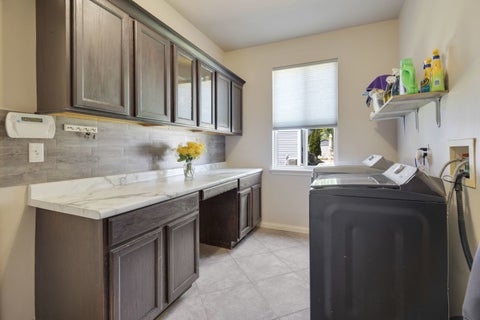 Tiny photo for 5 Vernon Court, South Elgin, IL 60177 (MLS # 12685296)