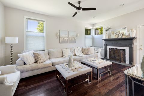 Tiny photo for 5 Vernon Court, South Elgin, IL 60177 (MLS # 12685296)