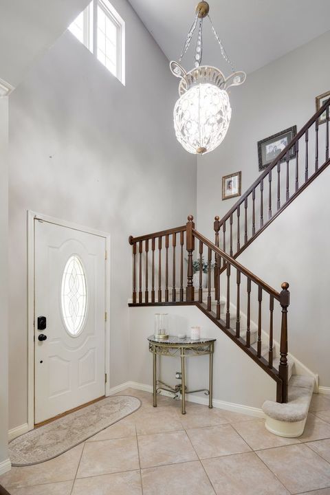 Tiny photo for 5 Vernon Court, South Elgin, IL 60177 (MLS # 12685296)