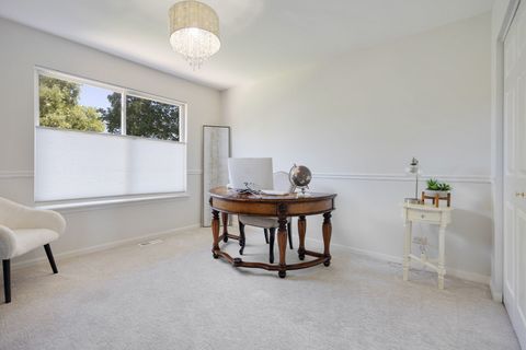 Tiny photo for 5 Vernon Court, South Elgin, IL 60177 (MLS # 12685296)