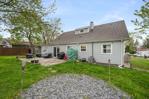 Tiny photo for 575 Jamison Lane, Hoffman Estates, IL 60169 (MLS # 12622036)