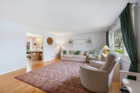 Tiny photo for 575 Jamison Lane, Hoffman Estates, IL 60169 (MLS # 12622036)