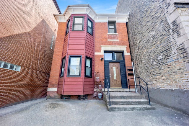 2223 W Taylor Street 1