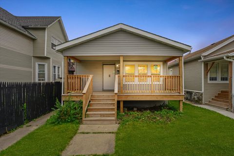 Tiny photo for 10411 S Wentworth Avenue, Chicago, IL 60628 (MLS # 12154462)