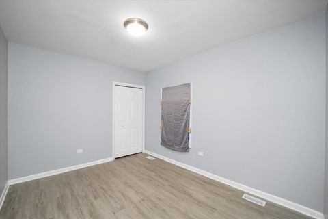 Tiny photo for 10411 S Wentworth Avenue, Chicago, IL 60628 (MLS # 12154462)