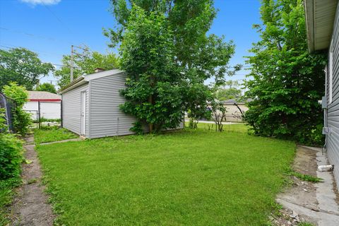 Tiny photo for 10411 S Wentworth Avenue, Chicago, IL 60628 (MLS # 12154462)